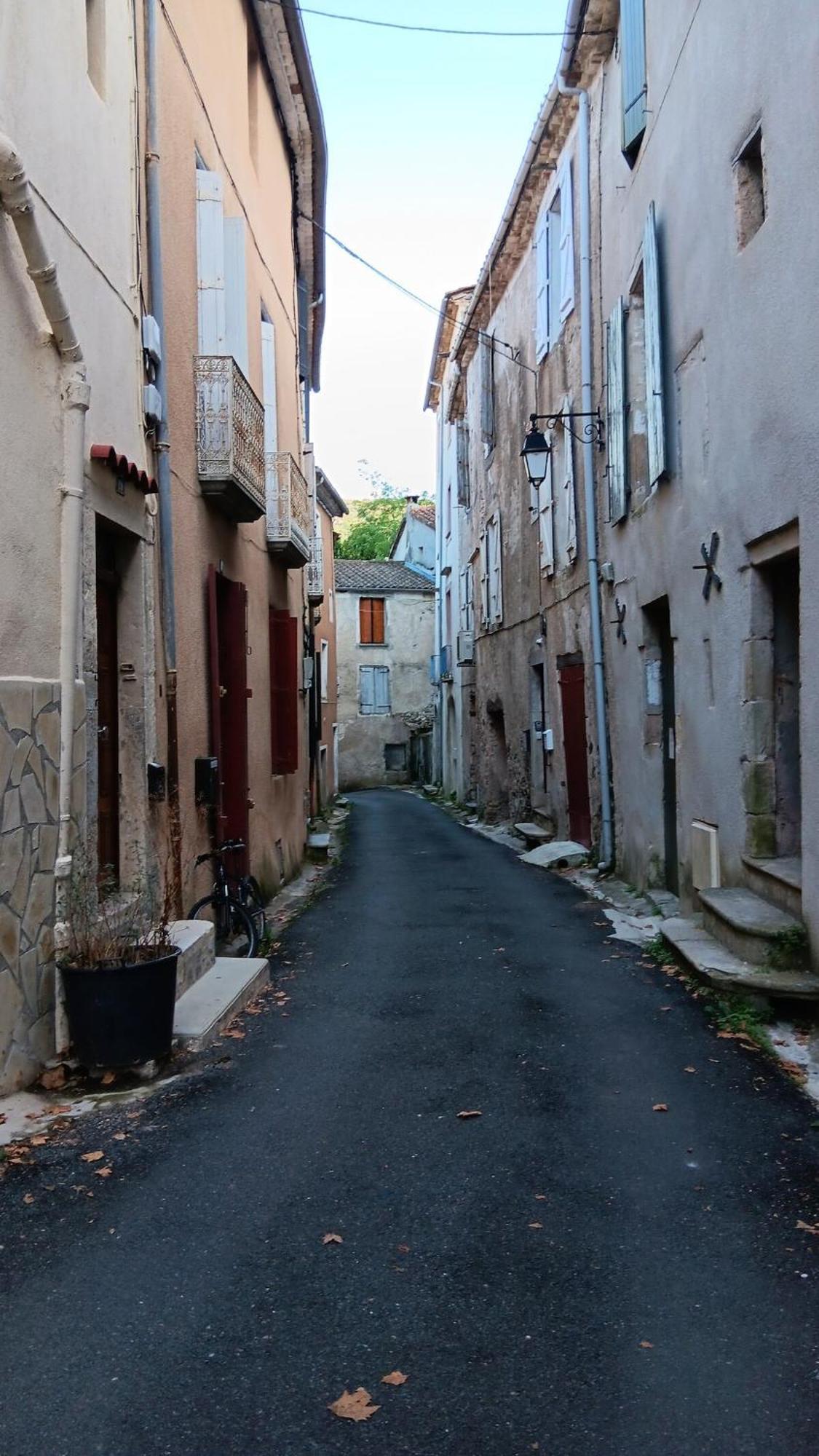 Appartement Pour 4 Personnes Dans Une Rue Tres Calme Saint-Laurent-le-Minier 外观 照片