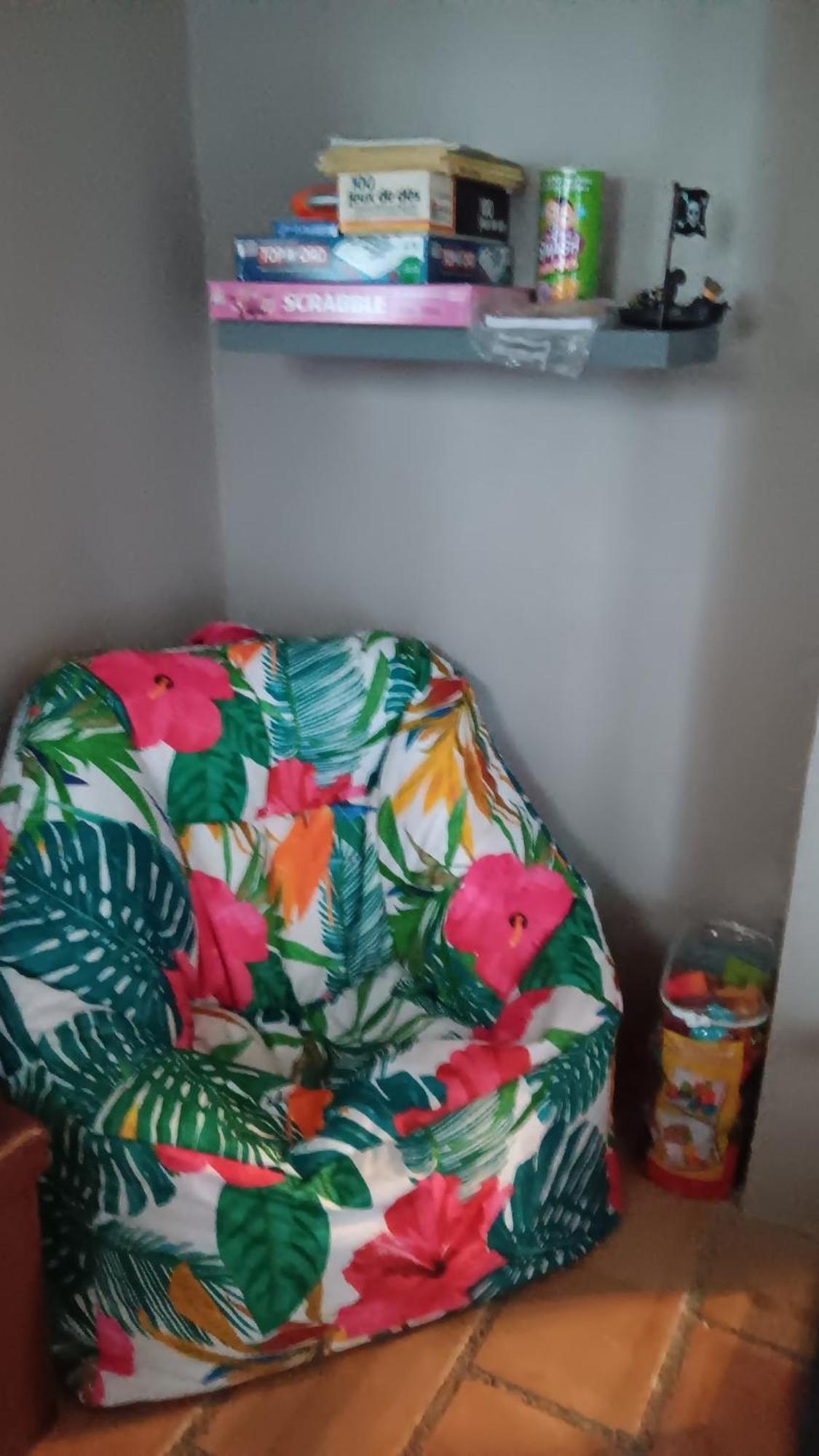 Appartement Pour 4 Personnes Dans Une Rue Tres Calme Saint-Laurent-le-Minier 外观 照片